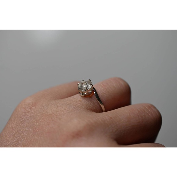 Rough Diamond Ring, Alternative Engagement Ring, Unique rings for women - Picture 4 of 8